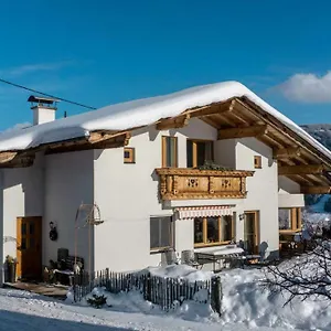  Apartment Stubaier Bauern